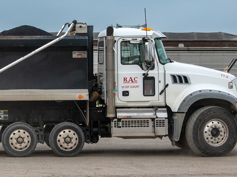 RAC Asphalt Delivery Truck at Saginaw, Texas asphalt plant